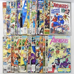 (33) MARVEL THE AVENGERS COMIC LOT