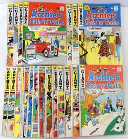 (13) ARCHIE'S PALS n GALS GIANT SERIES