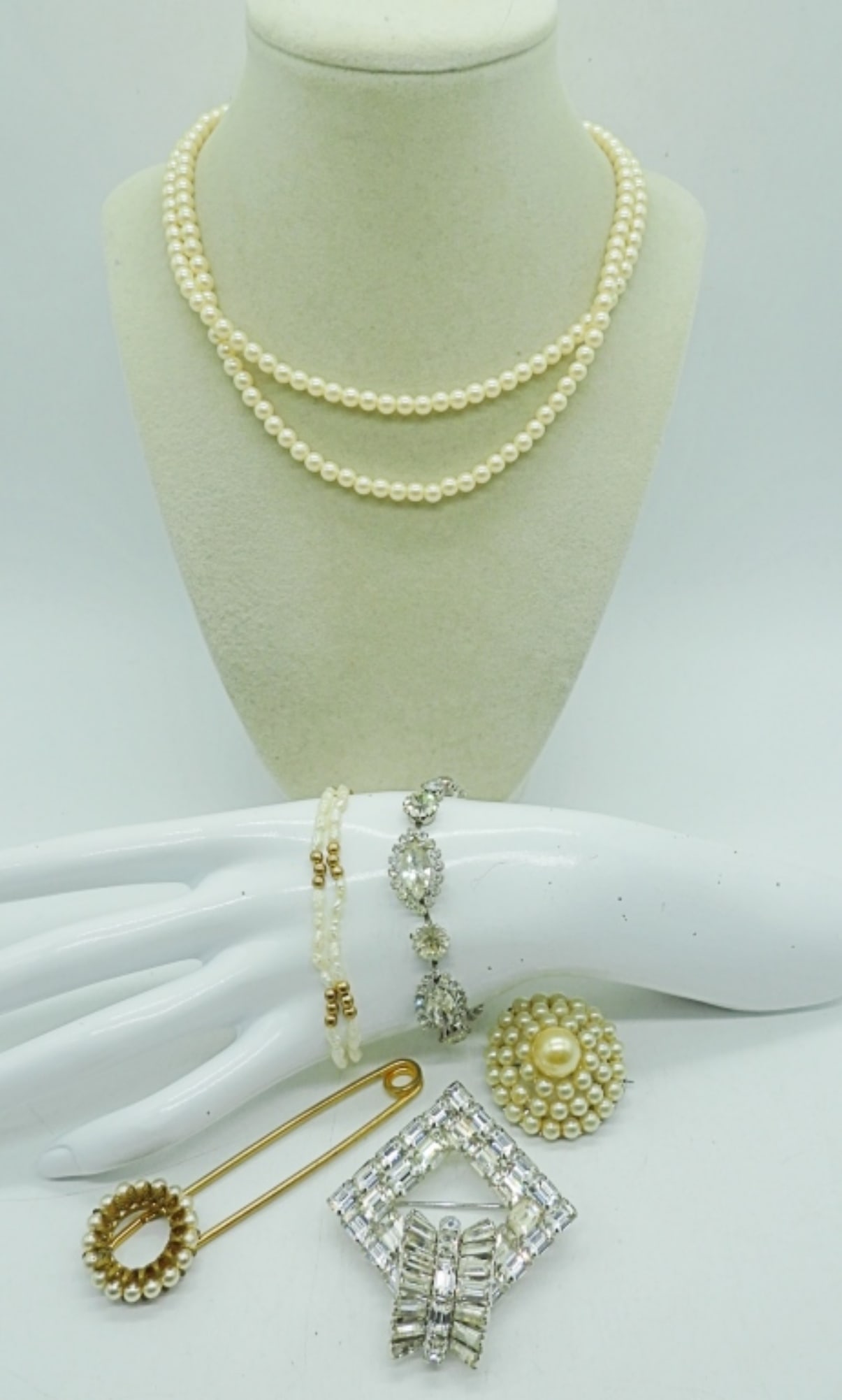 VTG RHINESTONES & PEARLS