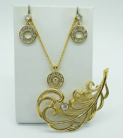 GOLD TONE CIRCLET SET