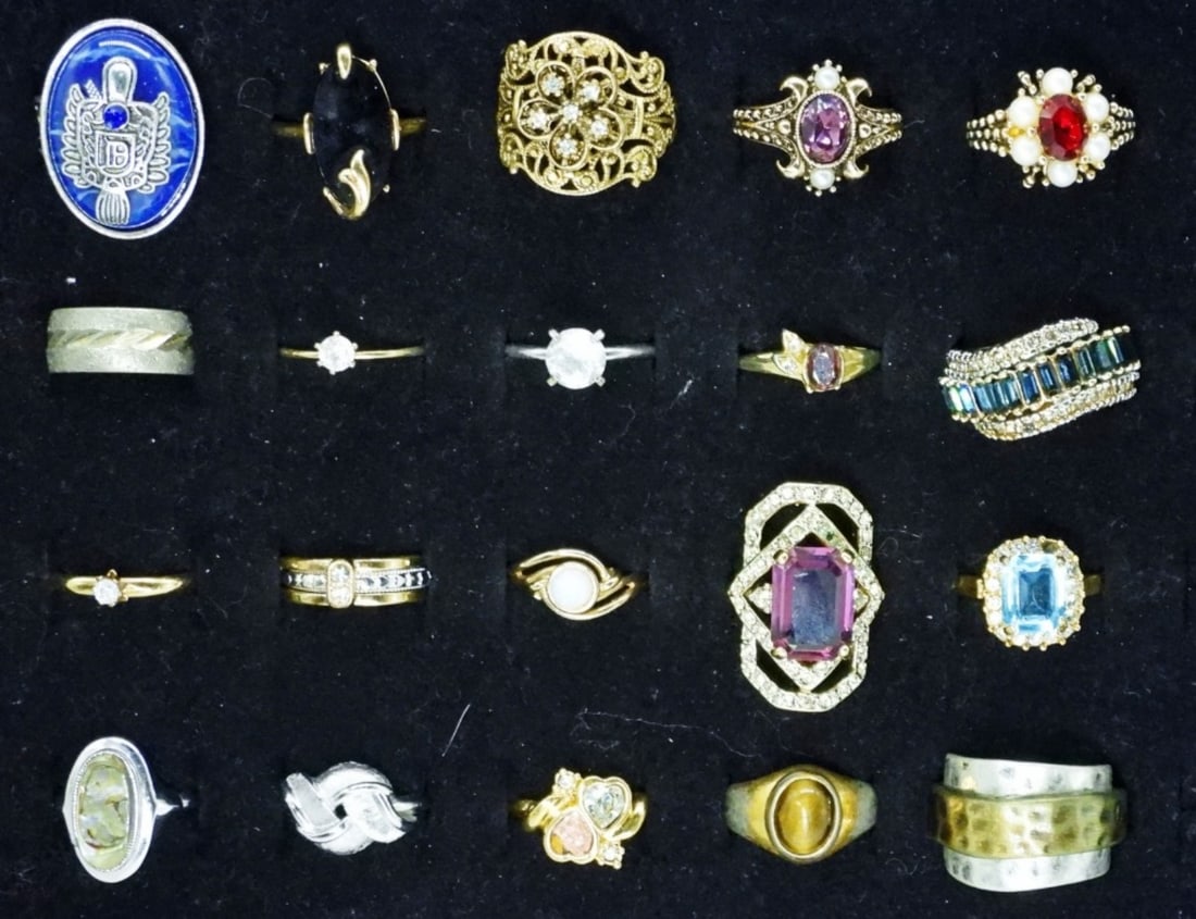 (20) FASHION RINGS (1 of 2)