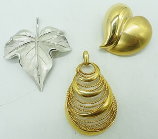 GIVENCHY & TRIFARI BROOCHES & PENDANT