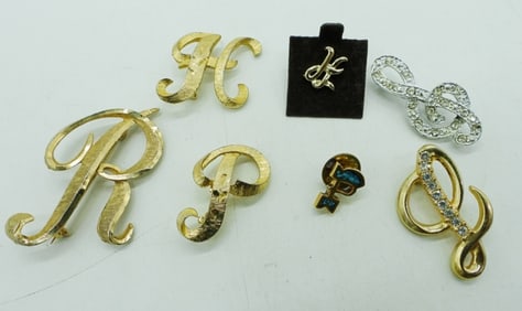 (7) FASHION LETTER PINS