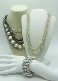 2 BULKY FASHION NECKLACES & BRACELET