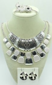 4 PIECE BLACK & SILVER TONE FASHION JEWELRY