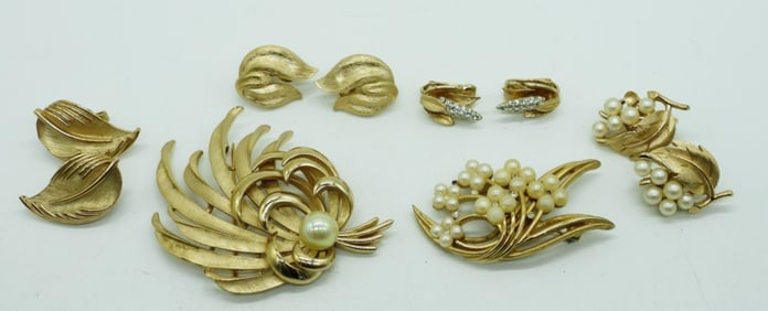 TRIFARI BROOCHES & EARRINGS
