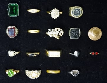 (18) GEMSTONE FASHION RINGS