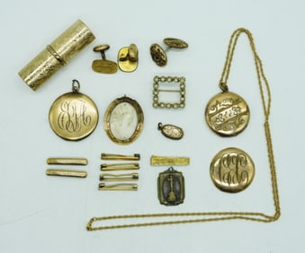 VINTAGE THINGS - CAMEO LOCKET LIPSTICK