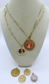 6 PENDANT & 2 CHAINS