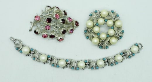 SARAH COVENTRY BRACELET & BROOCHES
