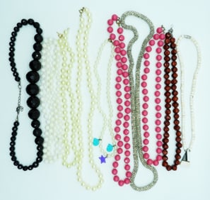 (10) BEADED FASHION NECKLACES