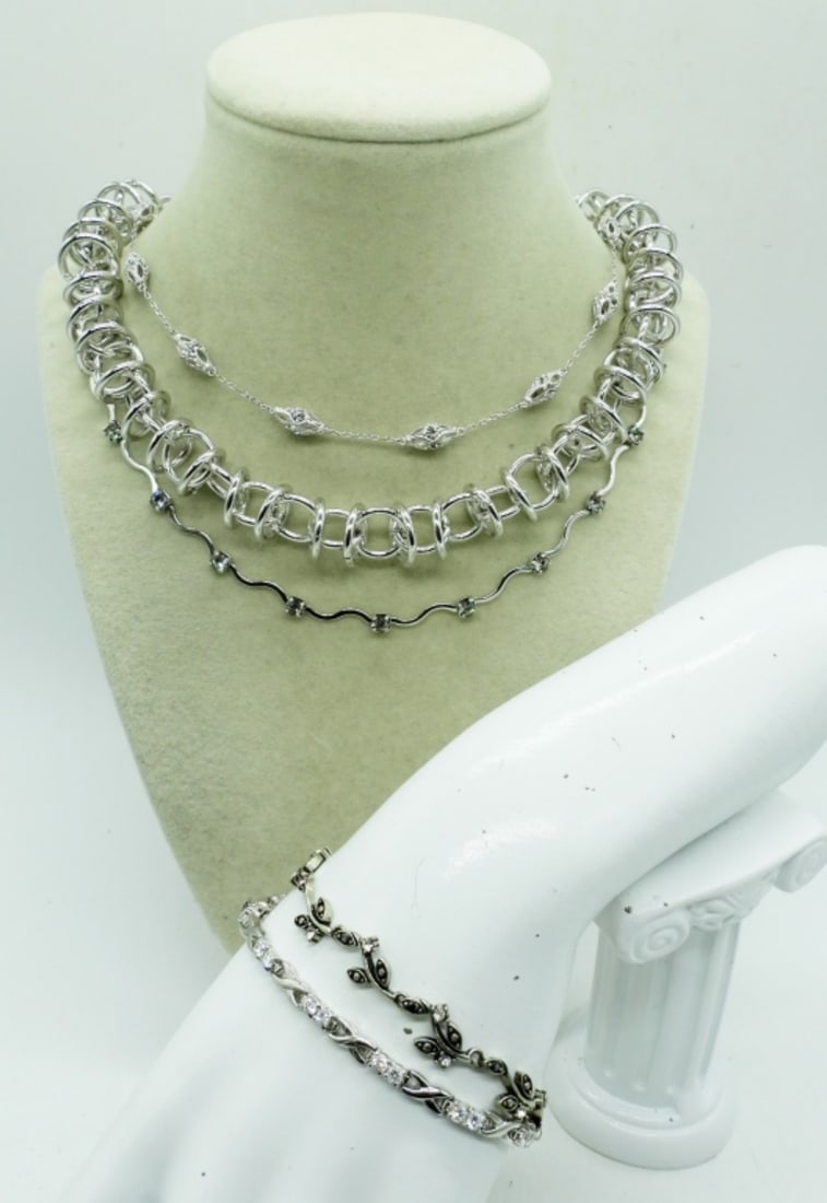 PRETTY VTG RHINESTONE NECKLACES BRACELETS (1 of 3)