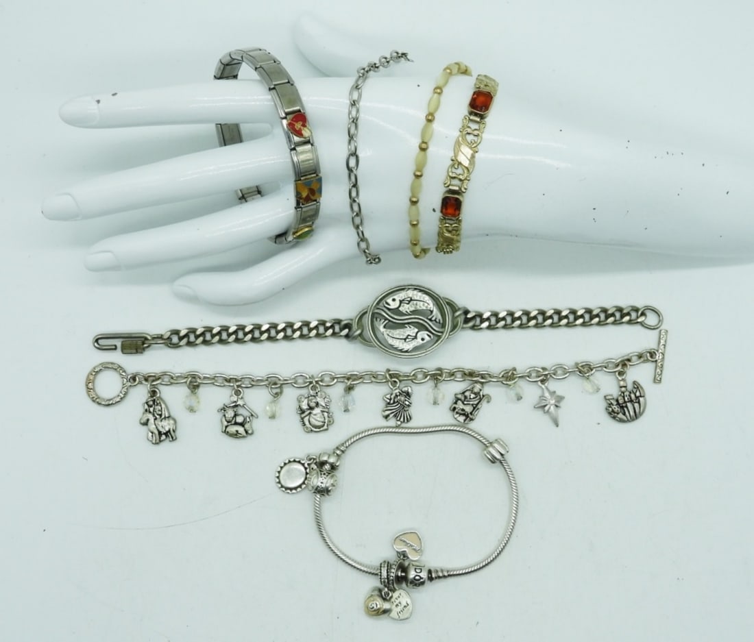 PANDORA CHARM BRACELET & MORE (1 of 3)