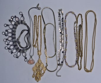 (8) VINTAGE FASHION NECKLACES