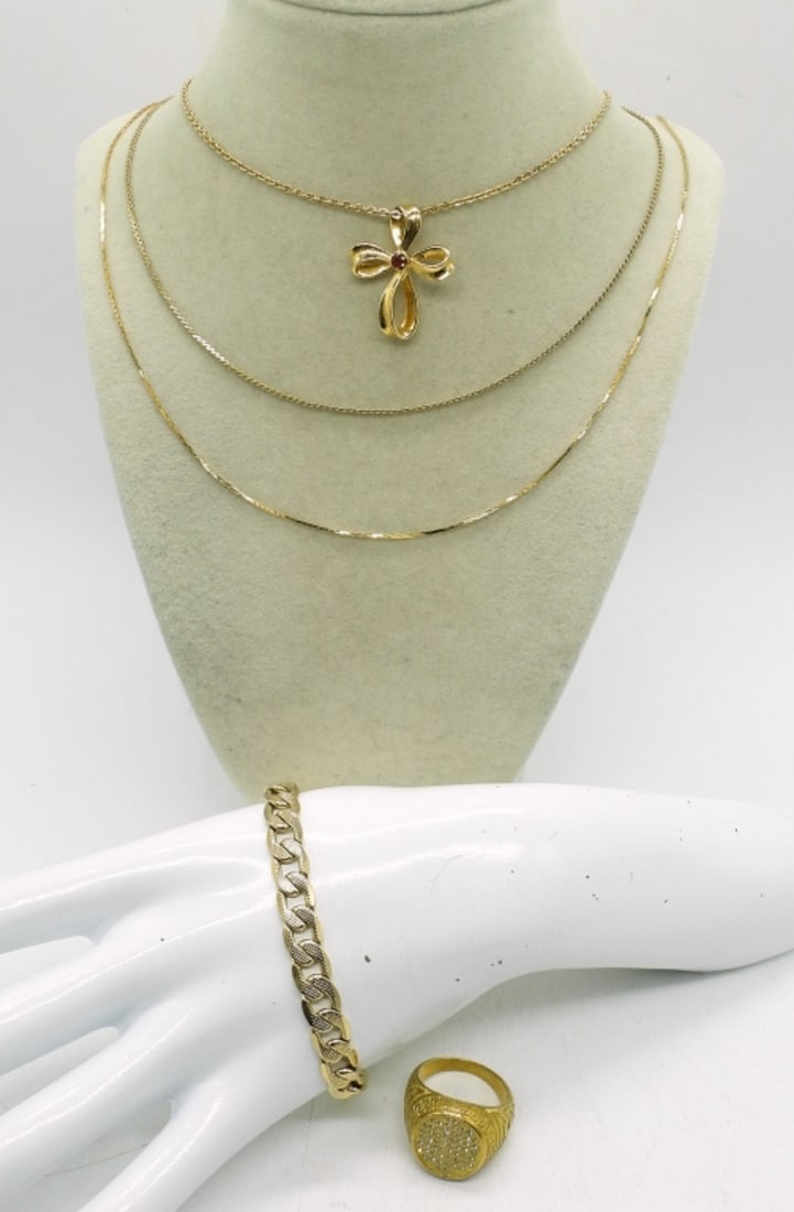 MEN'S GREEK RING & CHAINS (1 of 4)