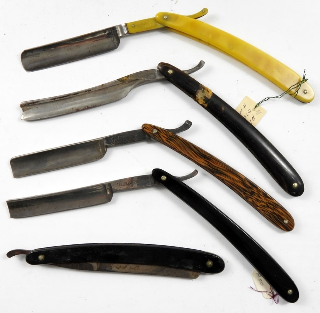 5 VTG RAZORS IN COFFIN BOXES (1 of 4)