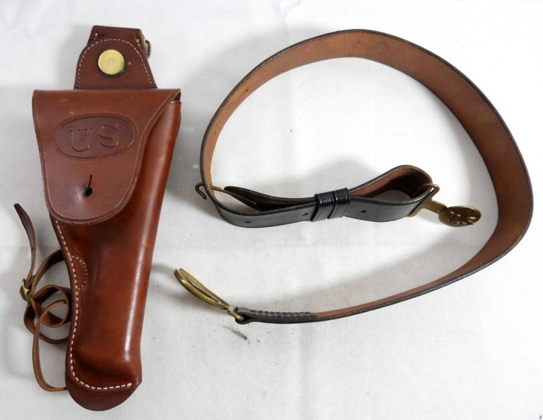 WWII M1916 HOLSTER & BELT: LEATHER PISTOL HOLSTER & 38" BELT / BRASS BUCKEL