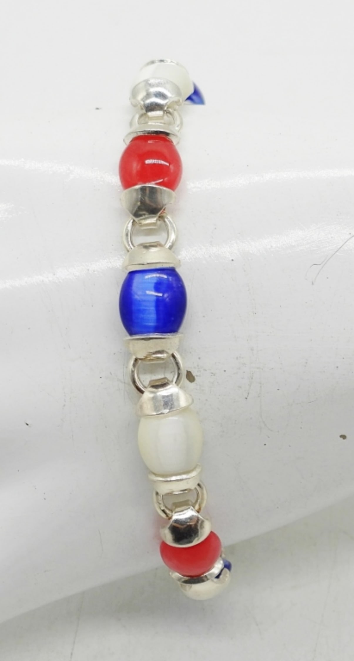 CATS EYE RED WHITE BLUE STERLING BRACELET (1 of 2)