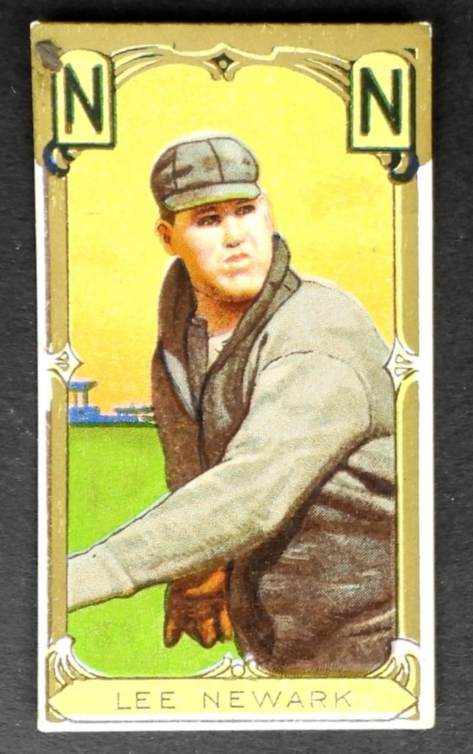 1911 T205 GOLD BORDER WYATT LEE: HASSAN - POLAR BEAR