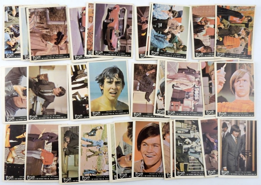 VTG 1967 THE MONKEES TRADING CARDS (1 of 2)