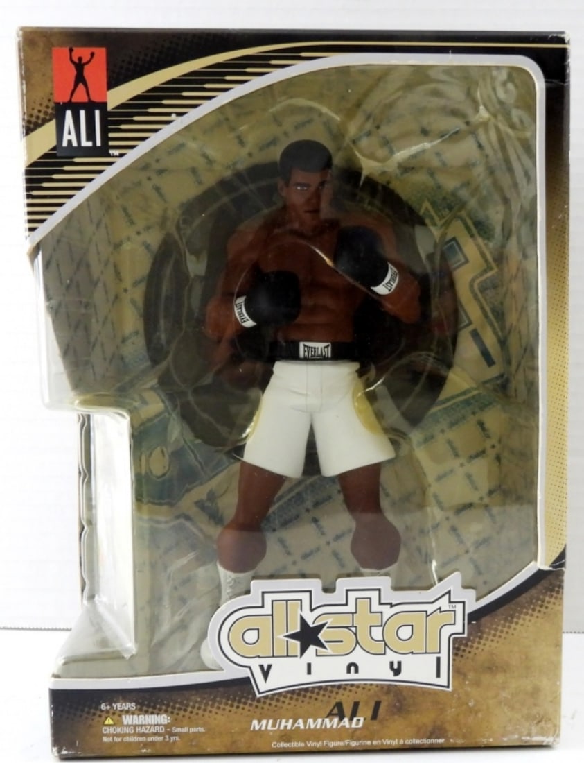 MUHAMMAD ALI ALL STAR ACTION FIGURE (1 of 3)