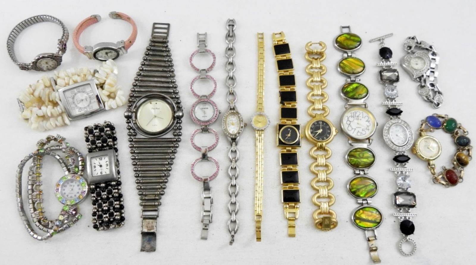 (15) FUN STYLISH LADIES WATCHES (1 of 4)