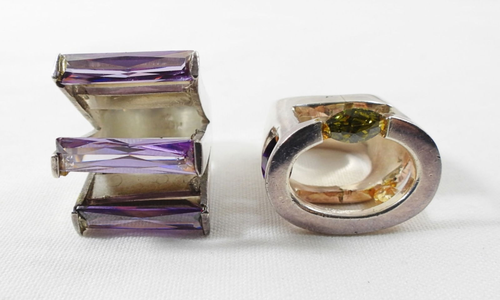 (2) 925 STATEMENT GEMSTONE RINGS (1 of 3)