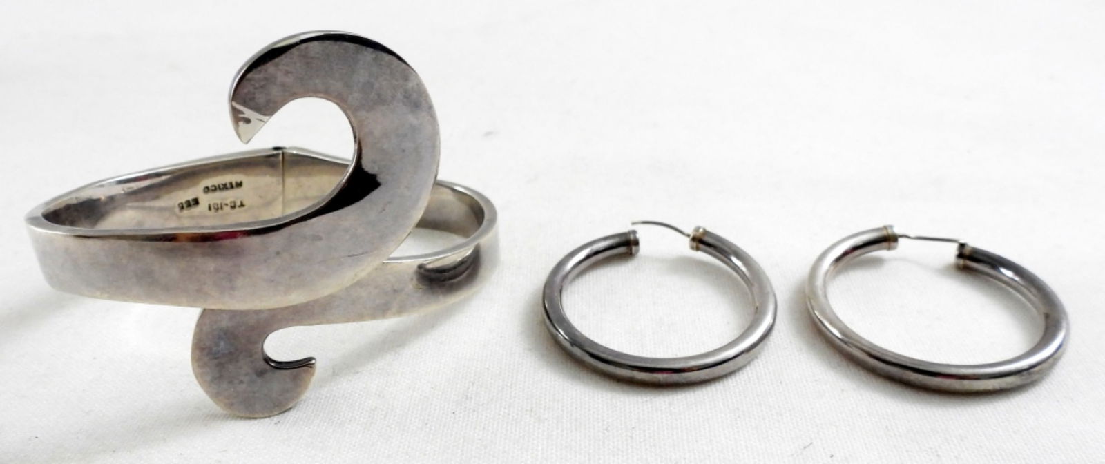 MEXICO TG-101 925 HINGED BRACELET & (1 of 3)