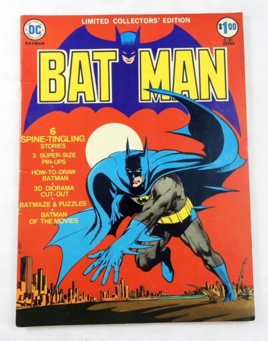 1974 DC LIMITED COLLECTORS' BAT MAN #25: OVERSIZED DC COMIC - VG/FINE