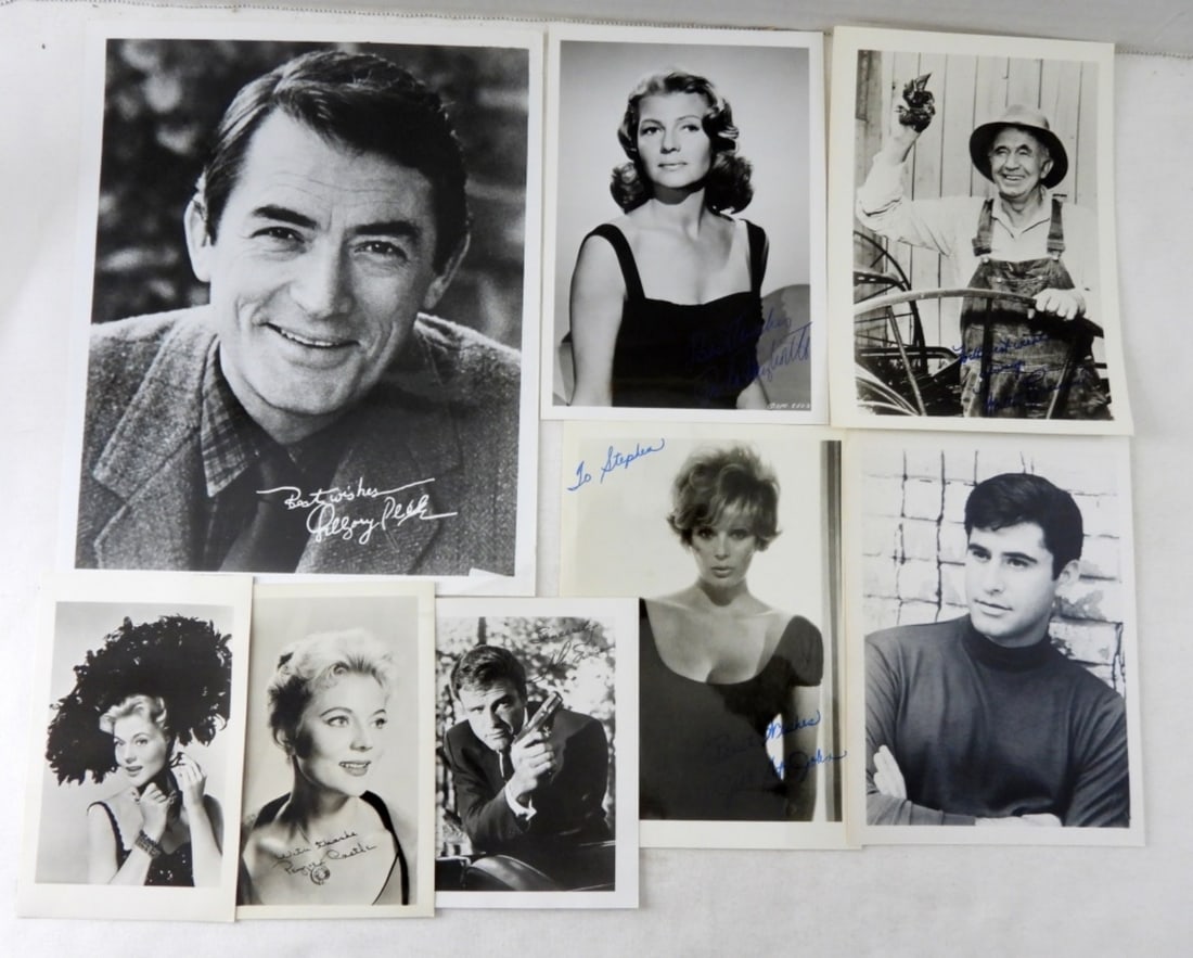 (7) RITA HAYWORTH AUTO PHOTO & MORE (1 of 3)