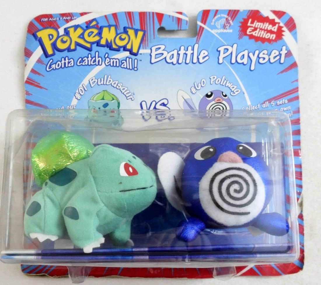 1999 BATTLE PLAYSET BULBASAUR VS POLIWAG (1 of 2)