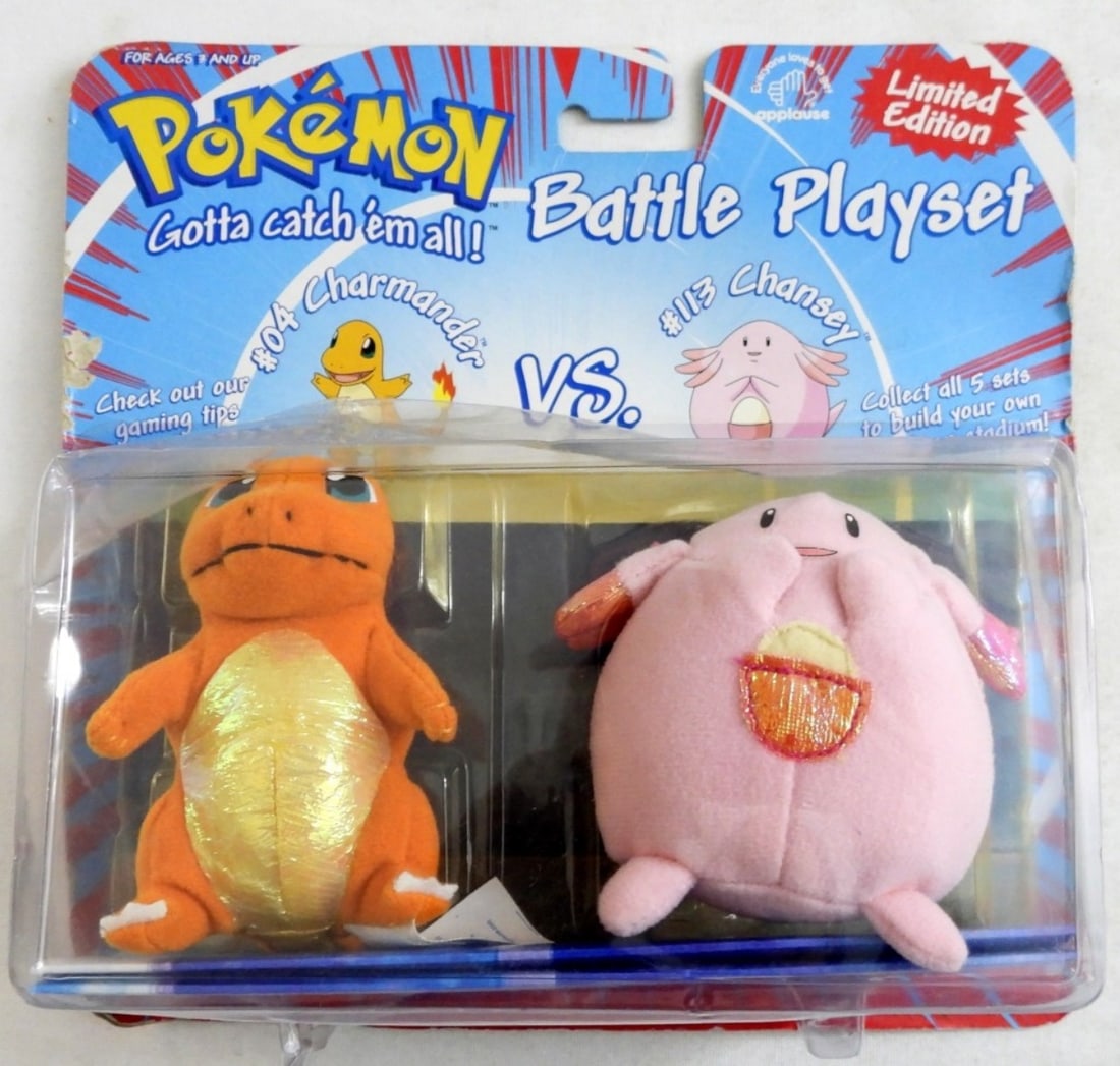 1999 BATTLE PLAYSET CHARMANDER VS CHANSEY (1 of 2)