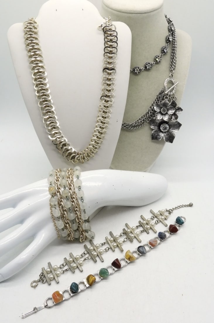 PRETTY GEMSTONE NECKLACES & BRACELETS (1 of 3)