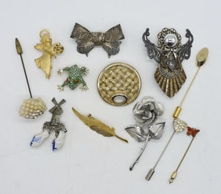 (12) VINTAGE BROOCHES / PINS