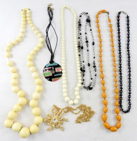 (7) VINTAGE CHUNKY NECKLACES