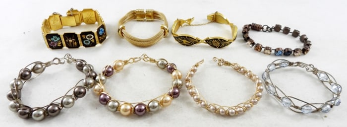 (8) FASHION BRACELETS