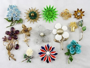 FUN VINTAGE FLORAL BROOCH LOT
