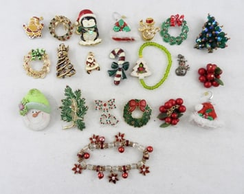 ASSORTED CHRISTMAS JEWELRY LOT (19)