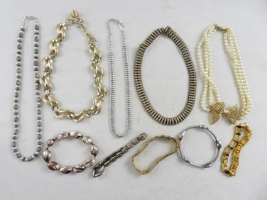 PRETTY FASHION BRACELET & NECKLACE LOT
