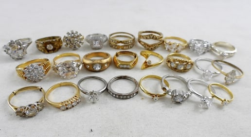 BRIDAL SPARKLING DIAMOND LIKE RING LOT