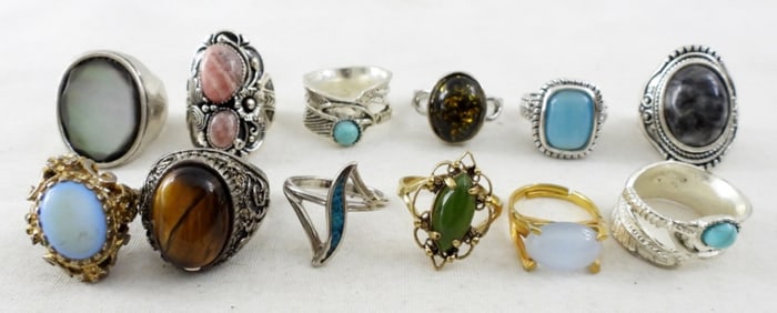12 MIX LOT OF RINGS VARIOUS COLOR GEMS