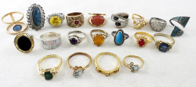 ASSORTED LADIES FASHION RINGS LOT (20)