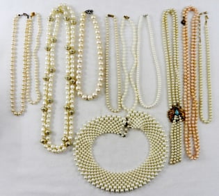 FAUX PEARL ASSORTED NECKLACE LOT
