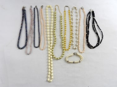 (11) MIXED BEAD LOT