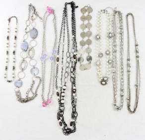 LADIES SILVER TONE NECKLACE LOT (7)