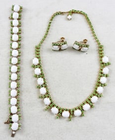 STUNNING MATCHING JEWELRY SET