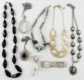 LADIES FASHION NECKLACES JEWELRY LOT