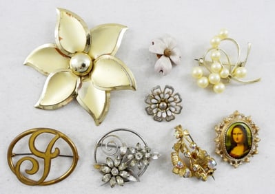 PRETTY VTG BROOCH LOT (8)