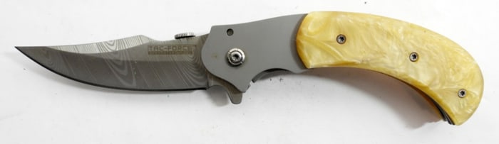 (1)TAC-FORCE USA DESIGN POCKET KNIFE
