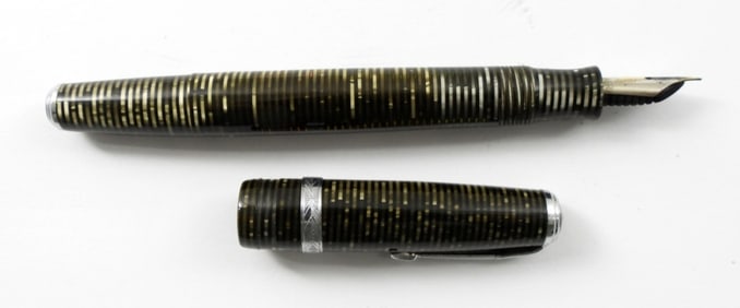 VTG PARKER VACUMATIC FOUNTAIN PEN